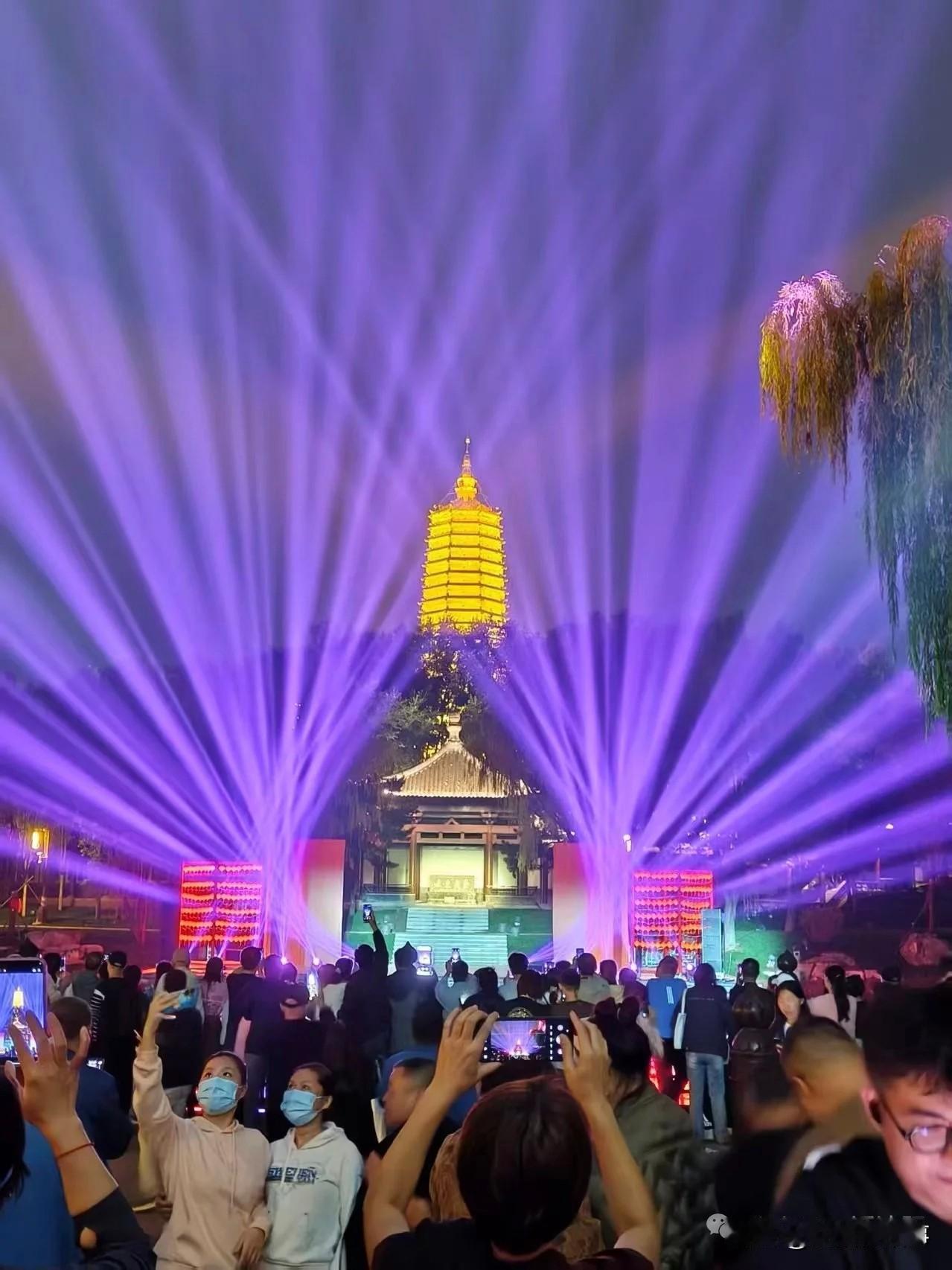 沈阳重磅新公园正式回归！现场挤爆！真心建议错峰游玩！[呲牙]
 
沈阳人盼了整整