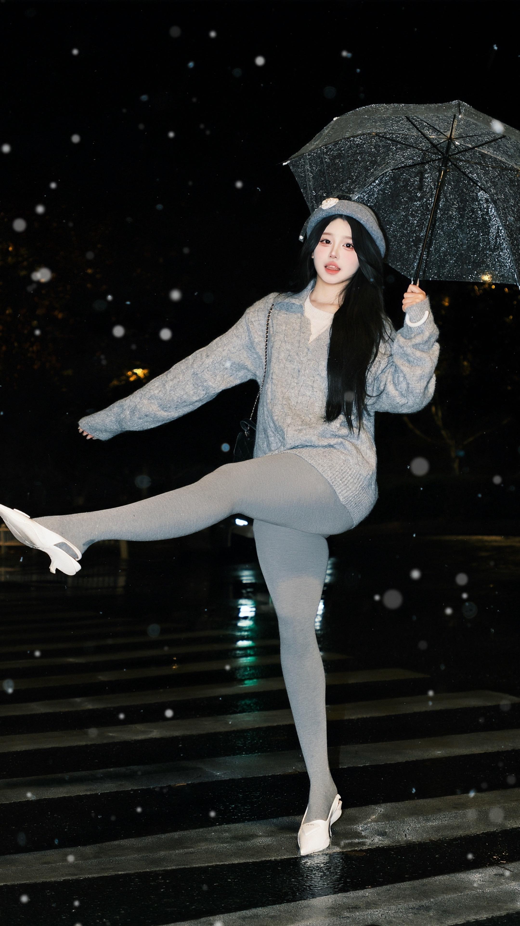 雪落下的声音。