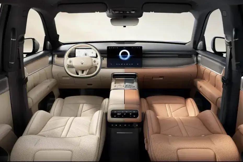 以大空间载满温情，华境S重新定义全家出行新标杆！

在家庭用车的赛道里，“舒适”