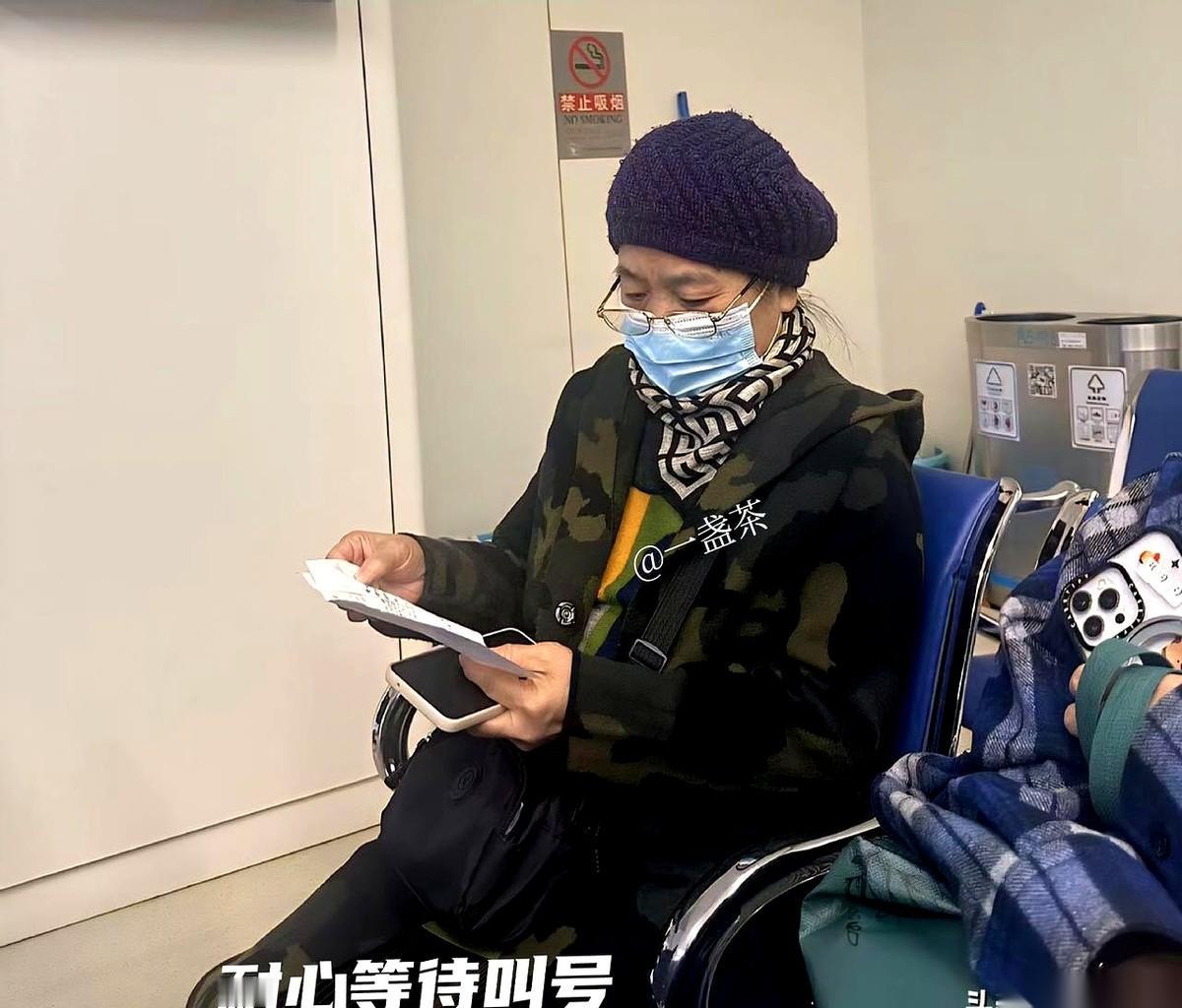 我女儿说，我那老头子跟她交代后事了。
说等他走了，让我把咱俩一辈子的存款，都放到