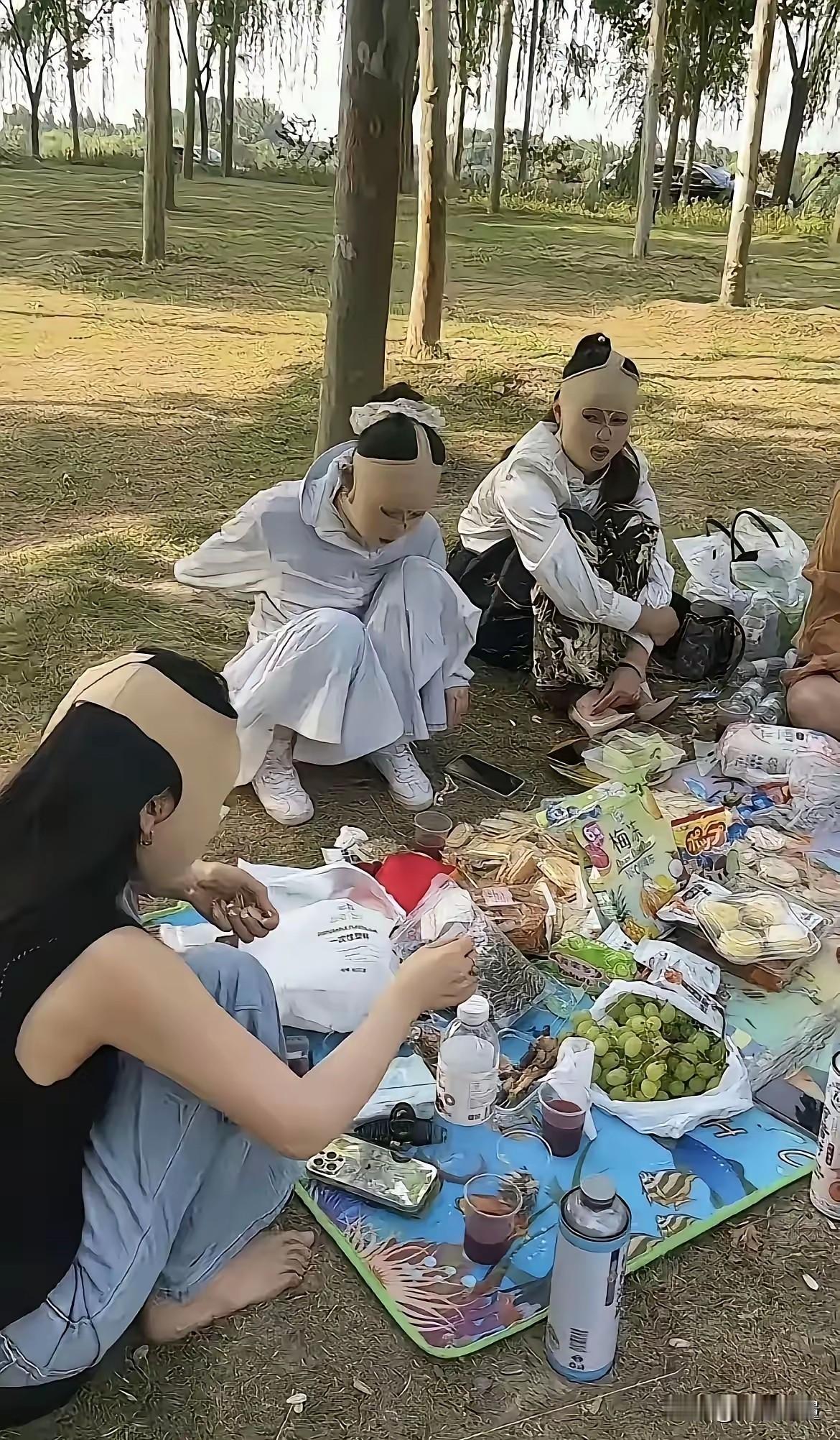 怕晒，就不要出门。出门，就不要怕晒。