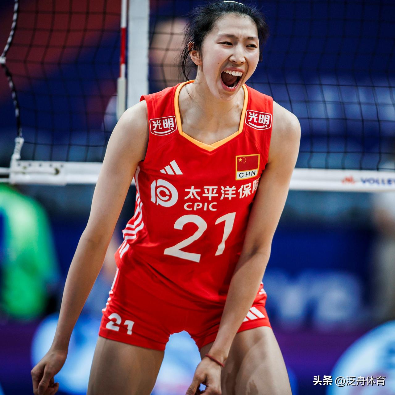 吴梦洁能超越朱婷吗？
首先努力超越李盈莹吧！
第一步，带领中国女排在世界女排联赛