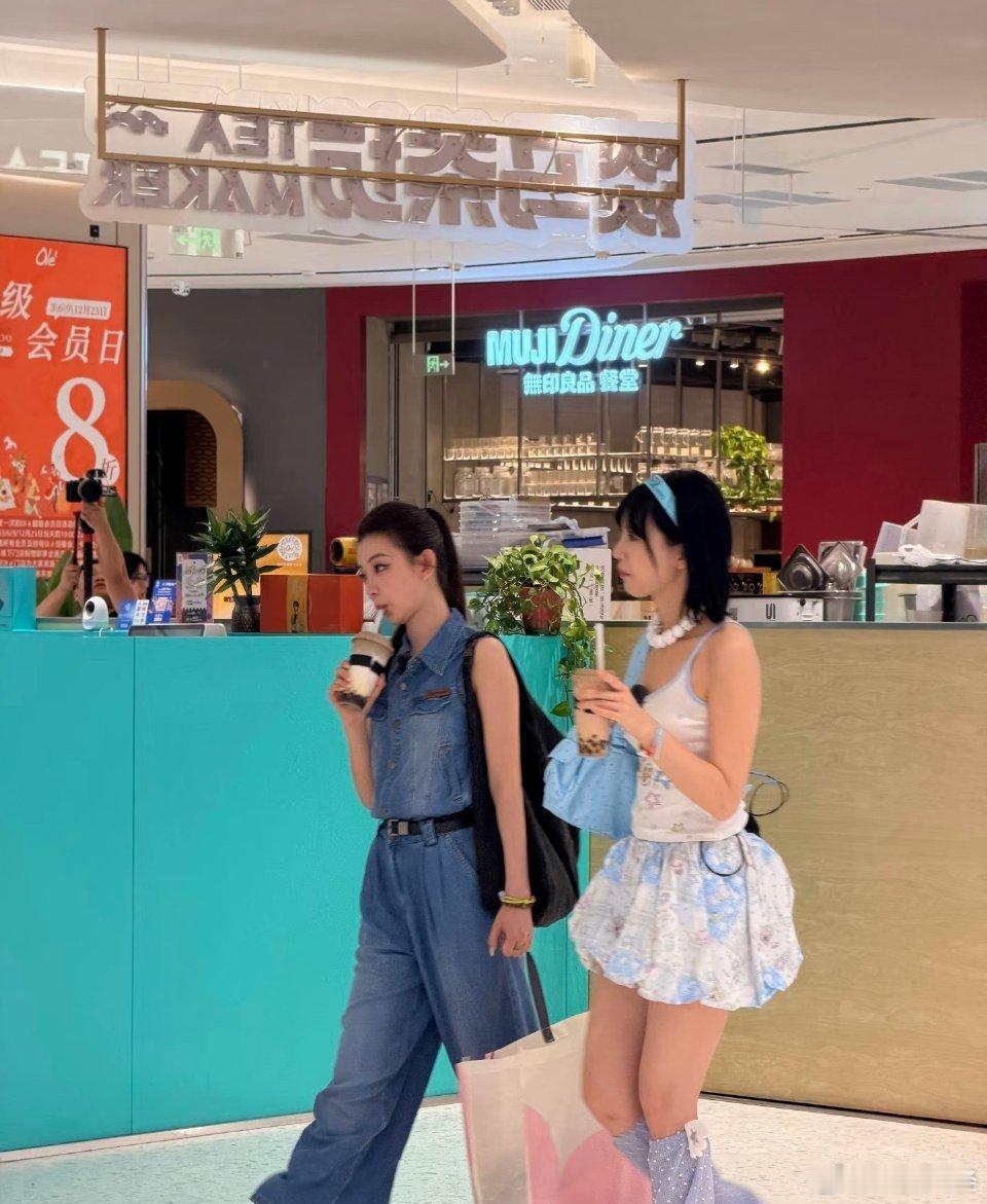 黄灿灿录制我家那闺女从《我家那小子》的“冰钓手机打窝”到《乘风2026》，灿灿的