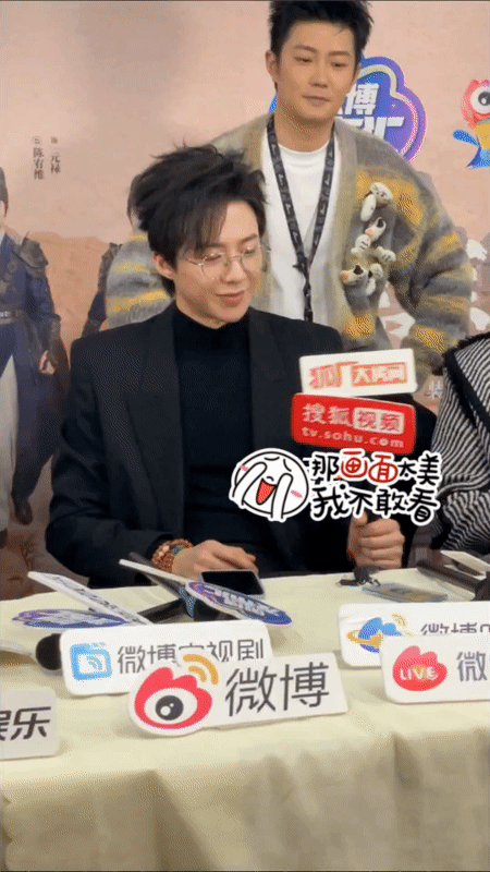 粉丝真的敢说宁远舟备孕

他一下子脸红了，还好情商高

不会让女演员难堪

刘宇