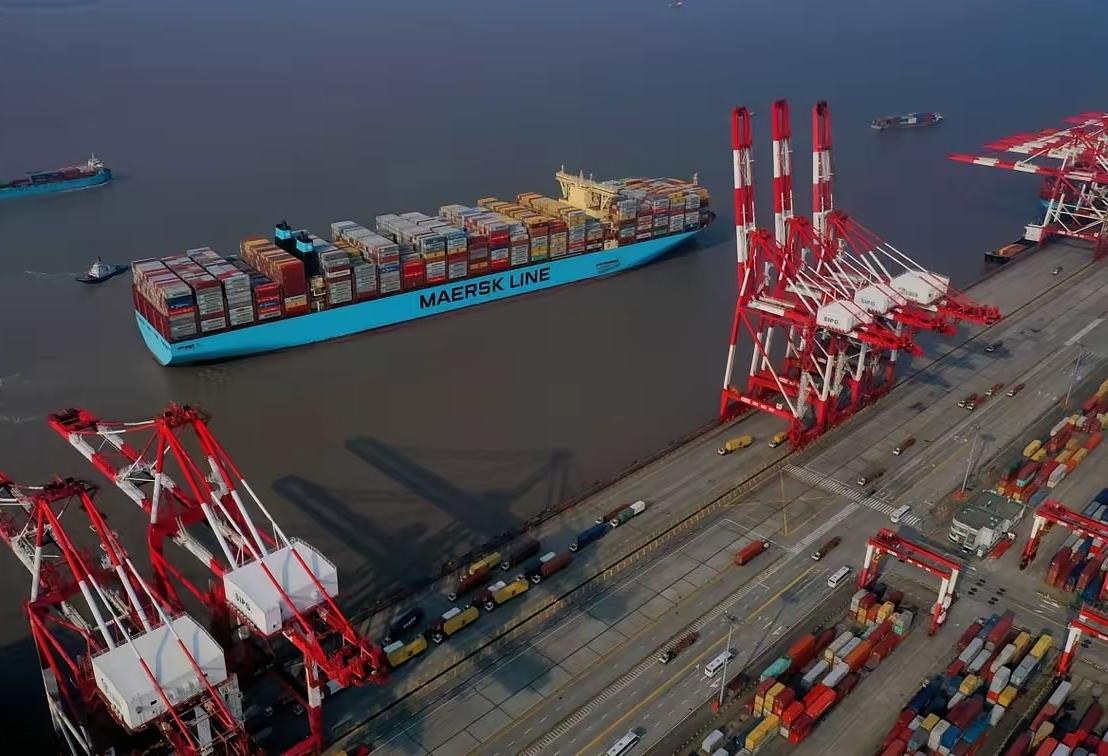 伊朗伊斯兰革命卫队发布公告了！
 
这公告一出来，中东局势直接炸锅！不是小打小闹