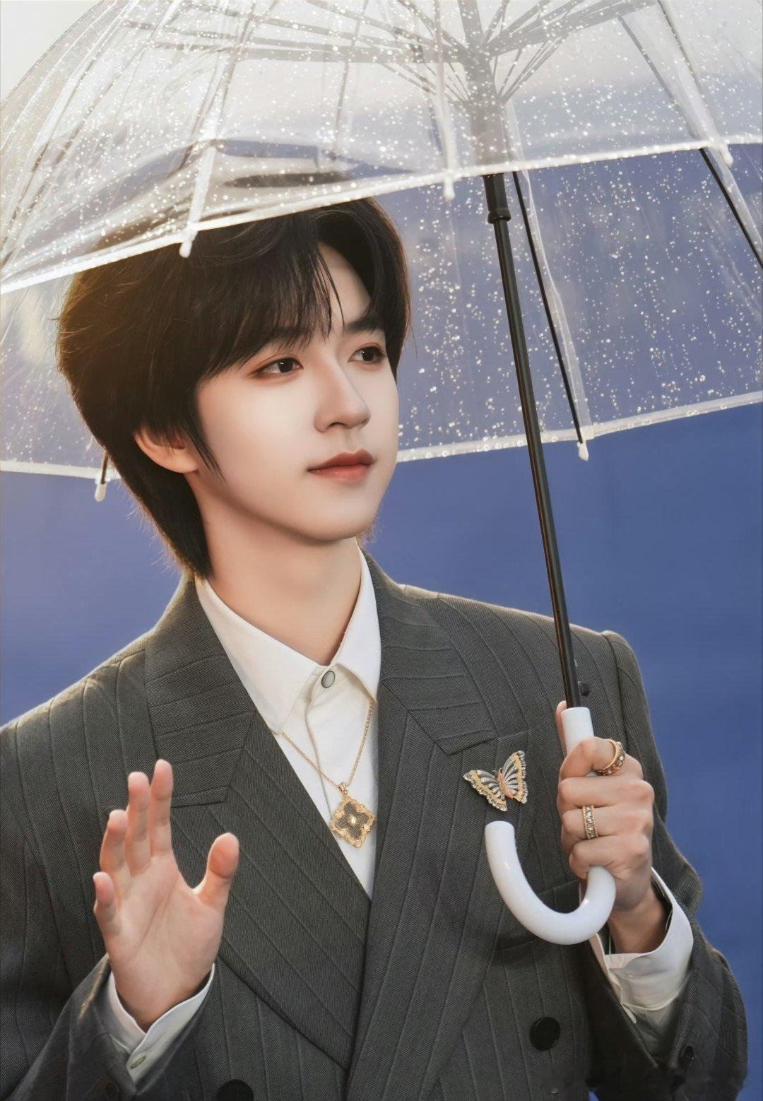 贺峻霖 hjl贺峻霖 二代唯一all绿hjl贺峻霖 青年主持人"🥀.爱意化成风
