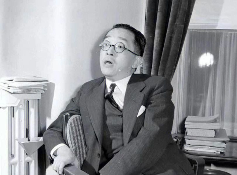 胡适一生广交游，几乎从不闲着。唯有20年代末在上海的三年半是个例外。罗尔纲回忆说...