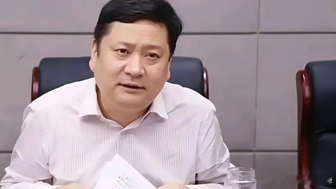 杭州酒局事件的知情人透露了受害女生的三点信息：   一、受害人是厦门一家国企地产