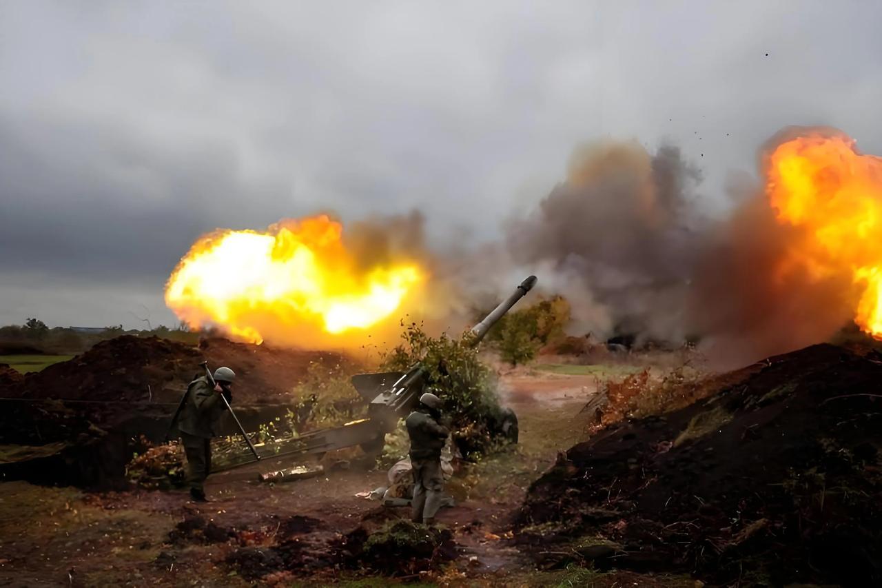 我估计，过两天俄军可能会来找我们买炮弹了，因为战争已经打了两年，俄军炮兵的弹药量