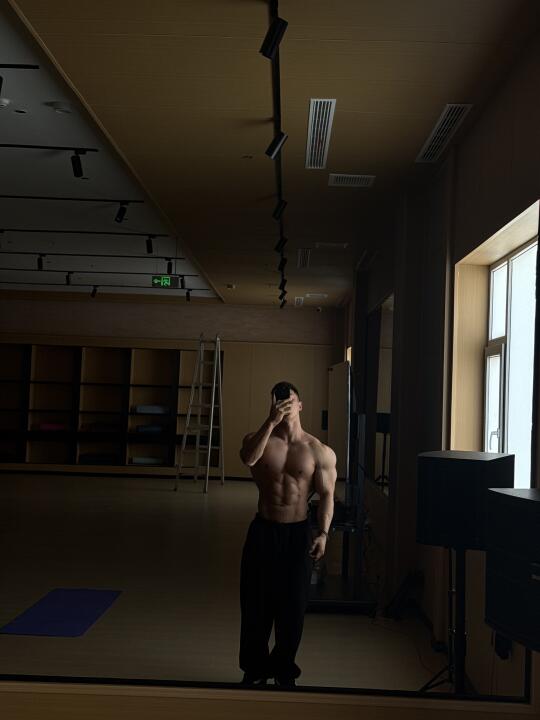 你们自己健身都听什么歌啊……