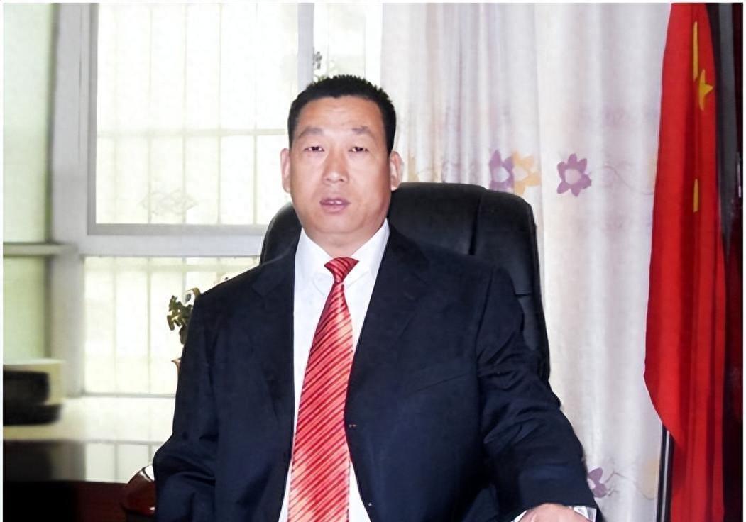 1999年西安一村霸借拆迁致富，身家达到9亿元，被称为北霸天，最终结局如何？
2
