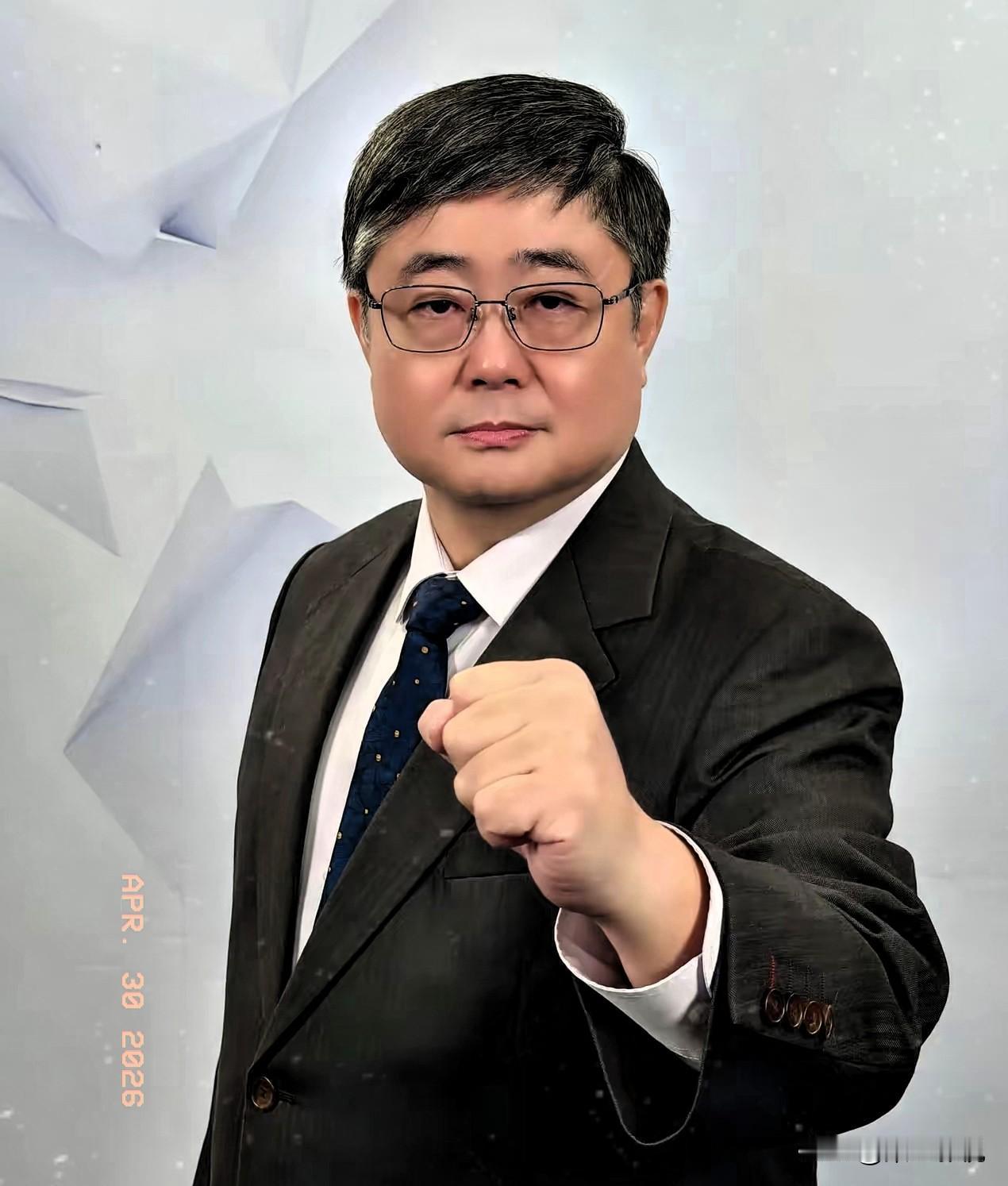 小舰长吕礼诗参加完大陆海军节返台，遭民进党准备修法取消他退休金，吕礼诗今（29日