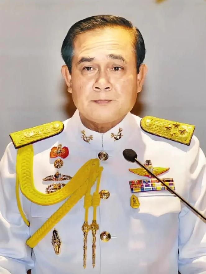 就在刚刚
泰国代总理宣布
8月5日，泰国代理总理普坦下令相关部门起草法律文件，将