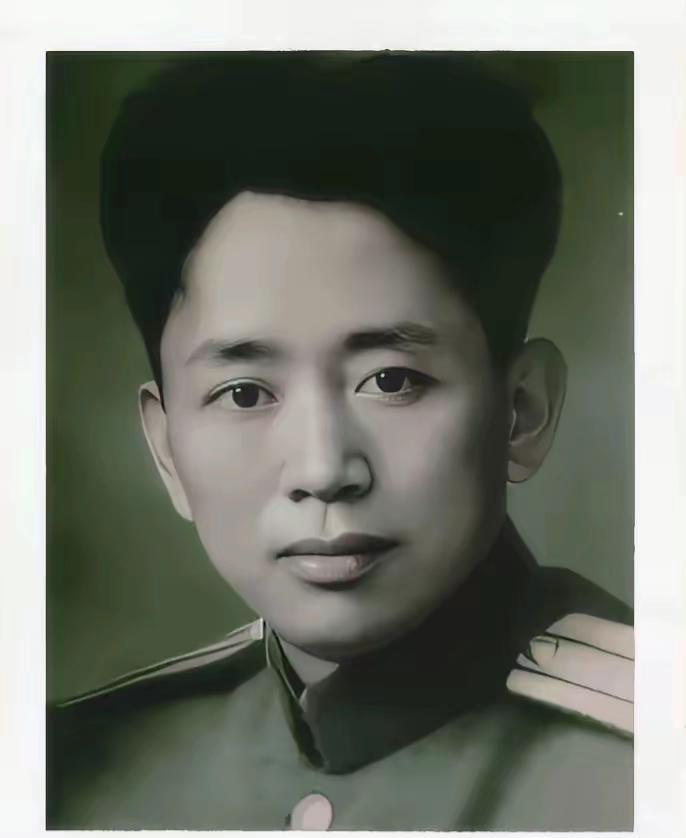 1935年，红军主力长征后，刘亚楼奉命留在闽西坚持游击战争，当时国民党保安团对闽
