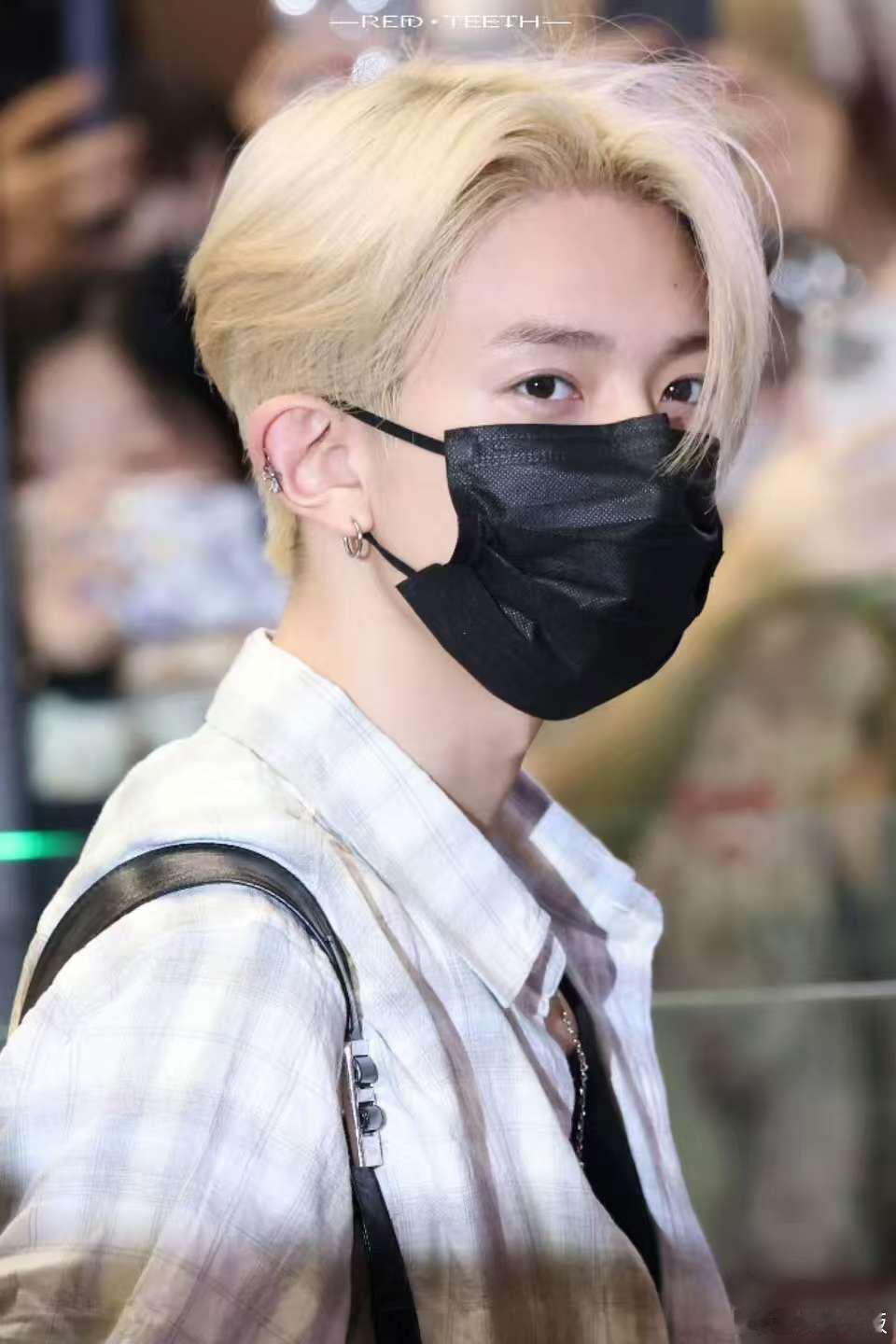金发李羲承李羲承染金发李羲承染金发，帅晕， ​​​