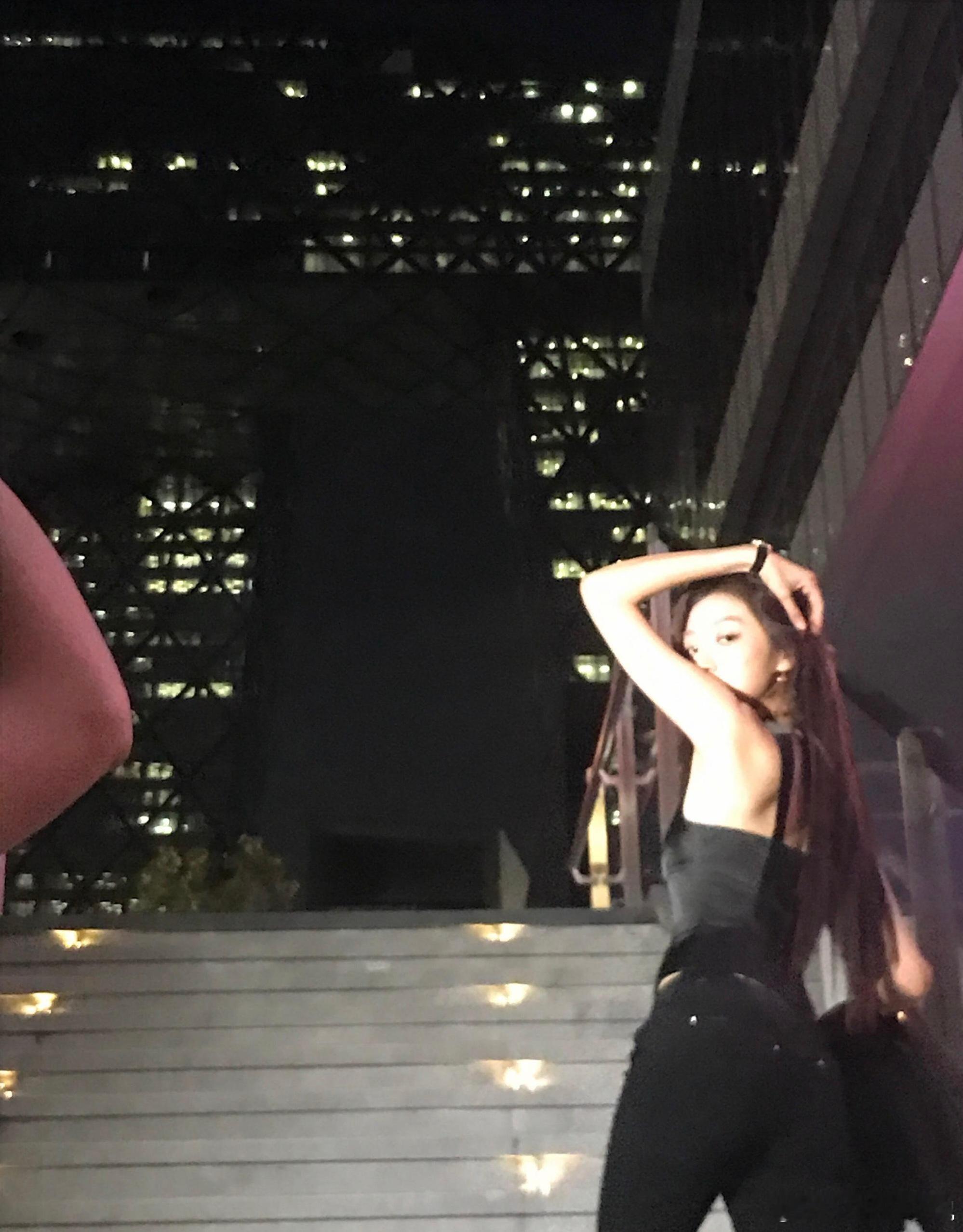 孙千ig更新孙千打卡Luke同款拍摄地这个隐藏小细节真的格外好嗑 ​​​