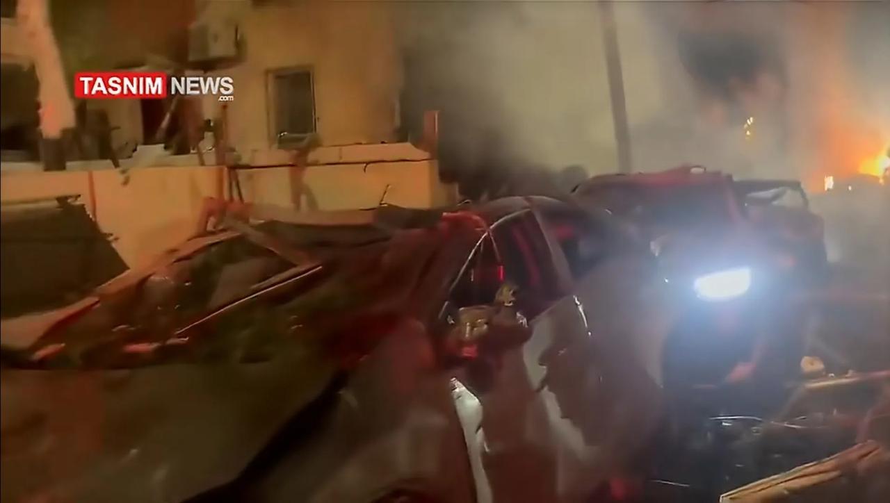 伊朗在“真实承诺4”的第17轮反击中，再度打击了以色列国防部大楼和本•古里安国际