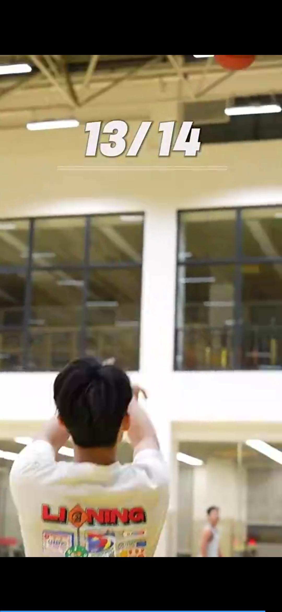 徐杰一分钟底角三分球投篮，最终成绩是15中14，没对抗投篮难度真的不大

徐杰这