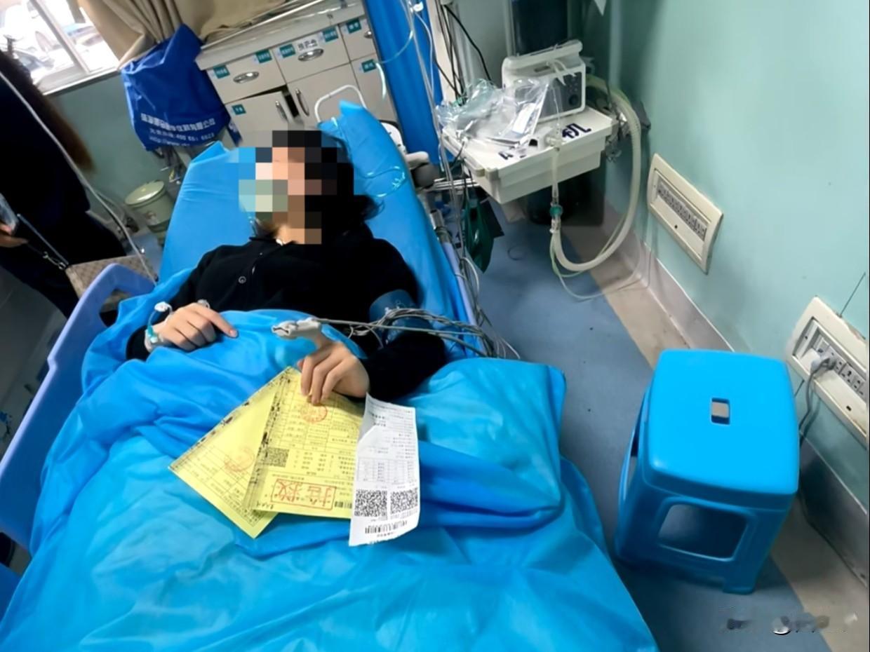 📱 857万遗产只给女儿留部旧手机？别急着骂“重男轻女”，法院判了：遗嘱有效，