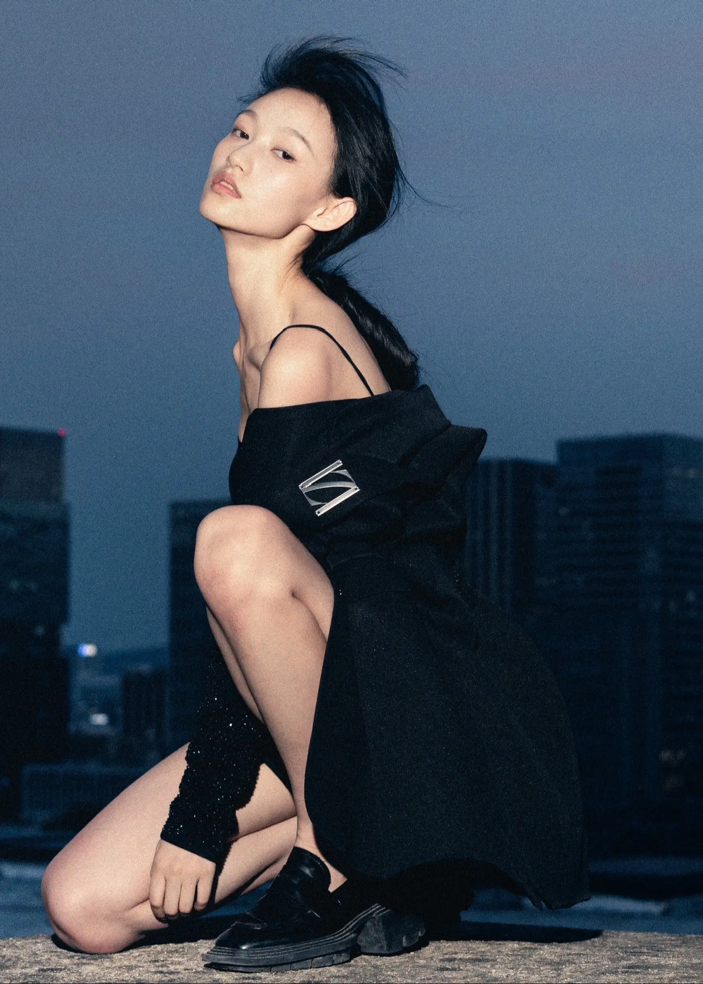 阴雨下的明日。不会有更多的话语 Model