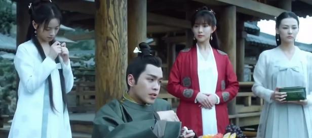 《雪中悍刀行2》也快要开拍了
这也是张若昀的大男主剧，这部剧的演员阵容，怕是不能