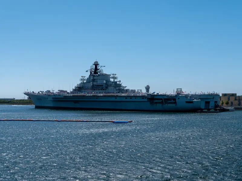 翻脸不认人！特朗普直言：美国不需要英国航母，昔日盟友太尴尬
 
家人们，国际大瓜