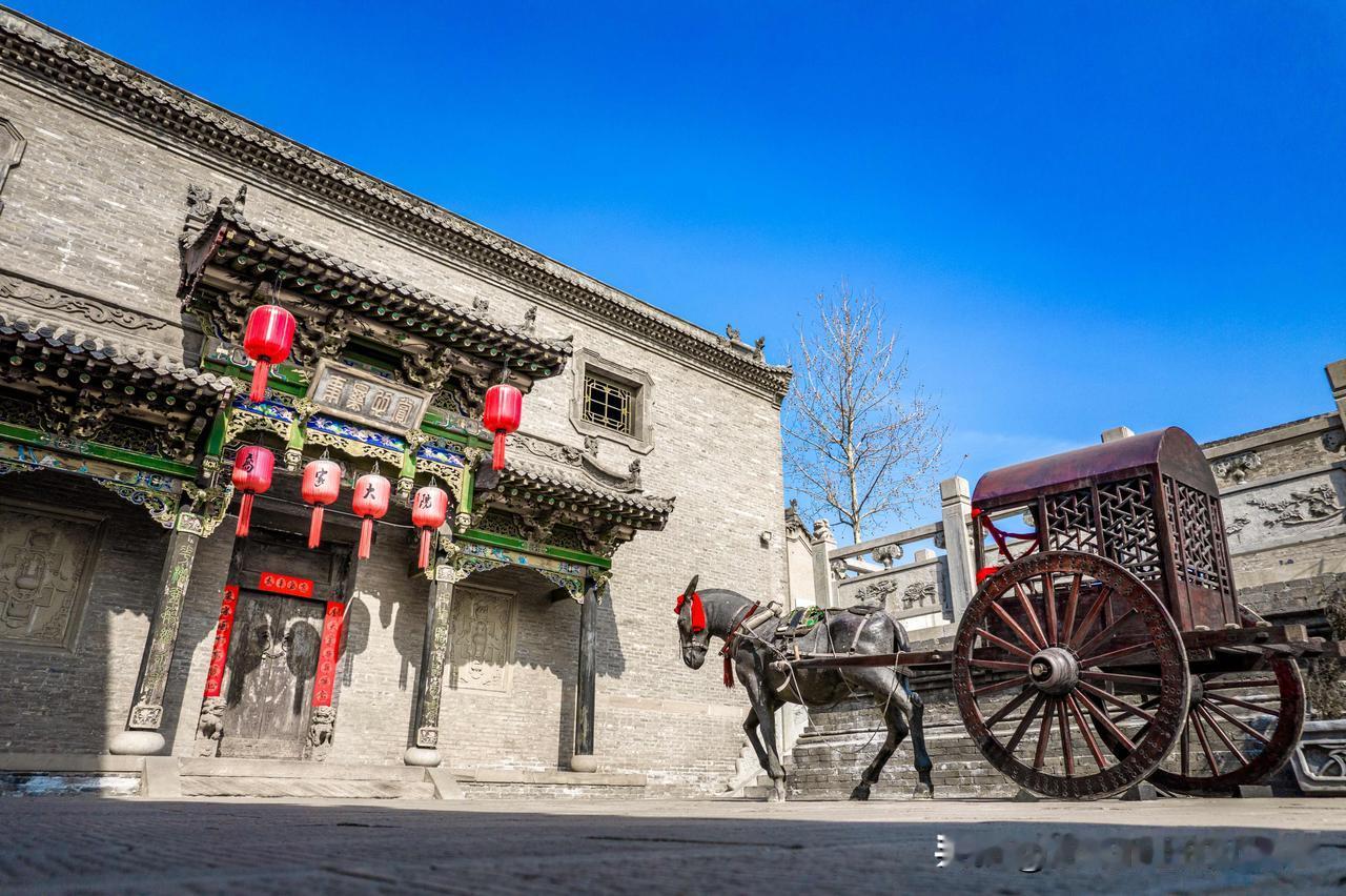 鲧治水：用堵的方式强化容器（堤坝），但水流的动力（活物）超过堤坝的禁锢力，最终容