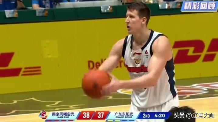 广东爆冷1分惜败同曦！95:96开门黑，弑旧主大戏上演
 
半场广东还手握9分优