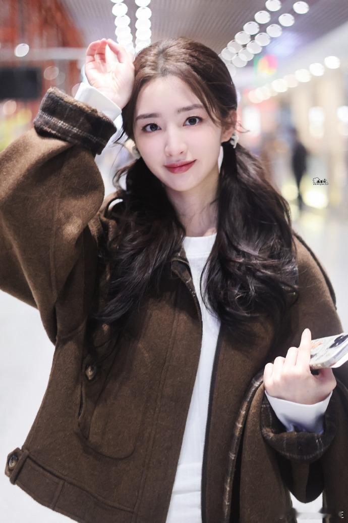 邓恩熙又有新剧了 05花邓恩熙真的闷声干大事，刚进组《告白》就把许随的外冷内热拿