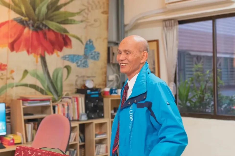 【锺沛君曝公公有超级明星脸 神似蒋介石陆客抢合照】

国民党台北市议员锺沛君在去
