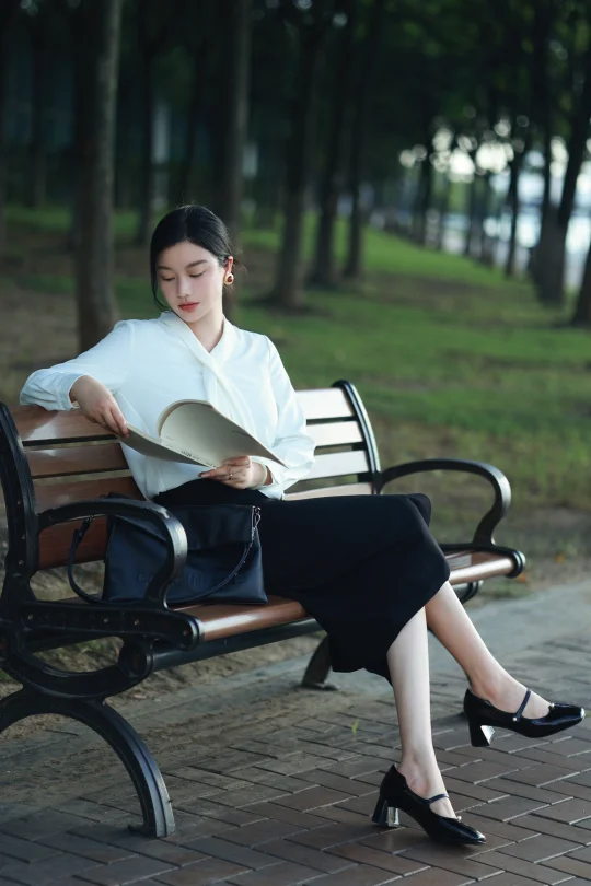 图书馆系列🍂她在公园里写生