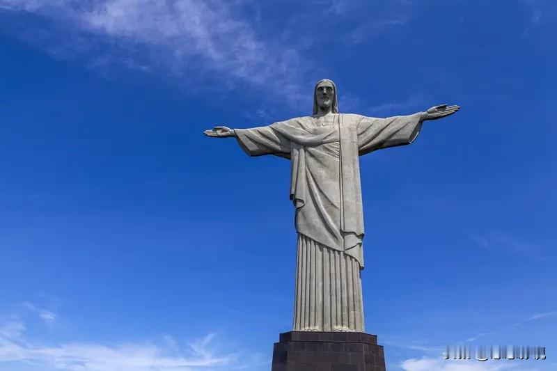 美加墨世界杯这分档很有看头。第一档那全是豪强，巴西、阿根廷这种南美劲旅，还有西班