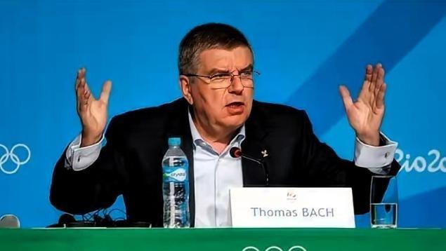 中国不接盘！奥委会前主席巴赫曾说：中国应该发扬一下大国精神，主动承担起申办奥运会