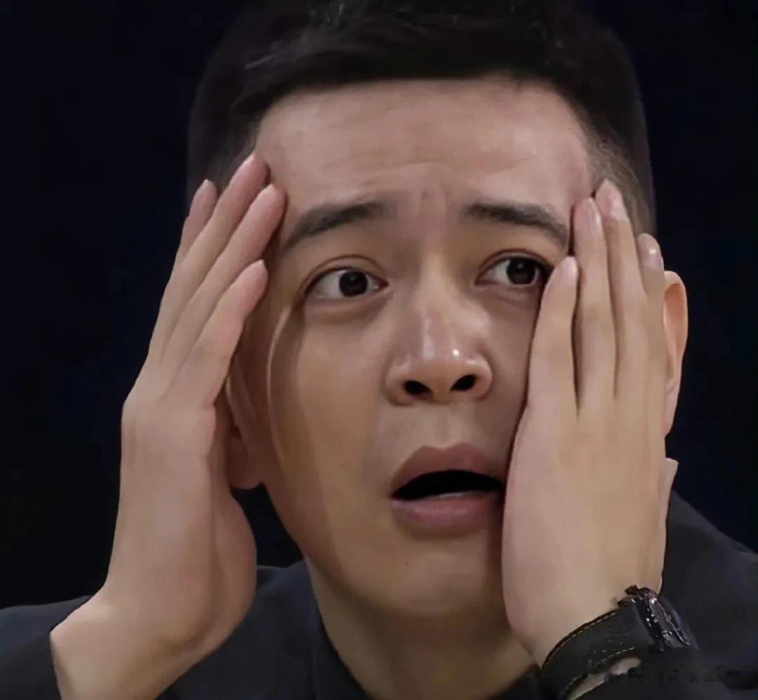杨鸣:我没有狮子大开口，辽篮也不吝啬！
那就奇怪了！会是什么原因分手的呢？难道双