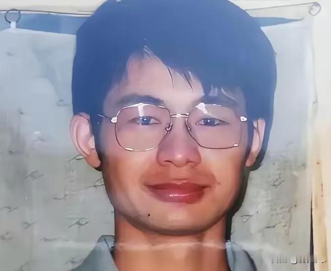 孙夕庆是山东人，1982年考进清华，一路读到微电子博士，毕业后，他去了日本和美国
