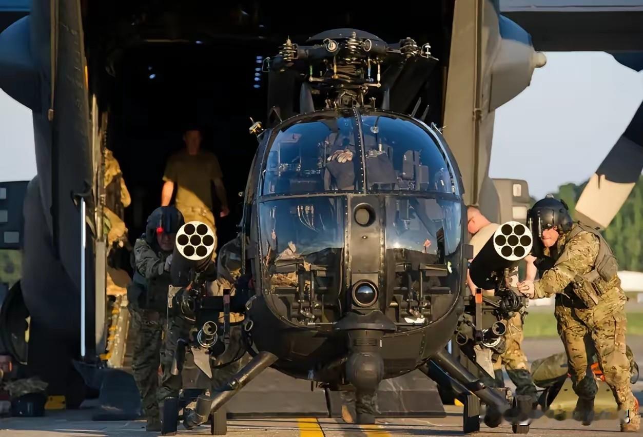 “美军不是去营救飞行员，而是去偷伊朗的核原料”。
不知道这些人，怎么想的。
美国