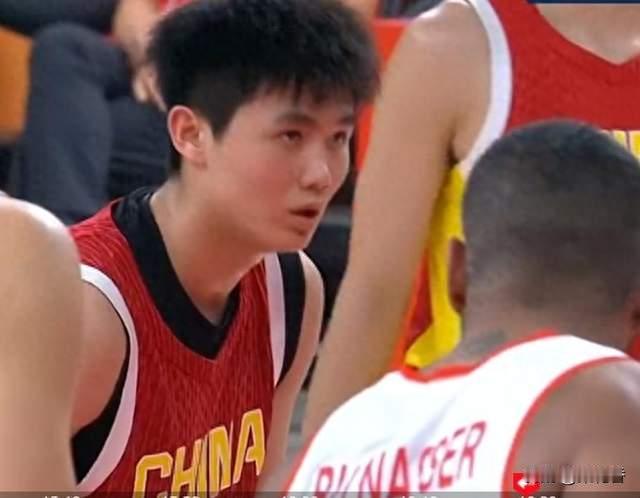 不是廖三宁！中国男篮46分大胜巴林，最大惊喜竟是这个19岁小将