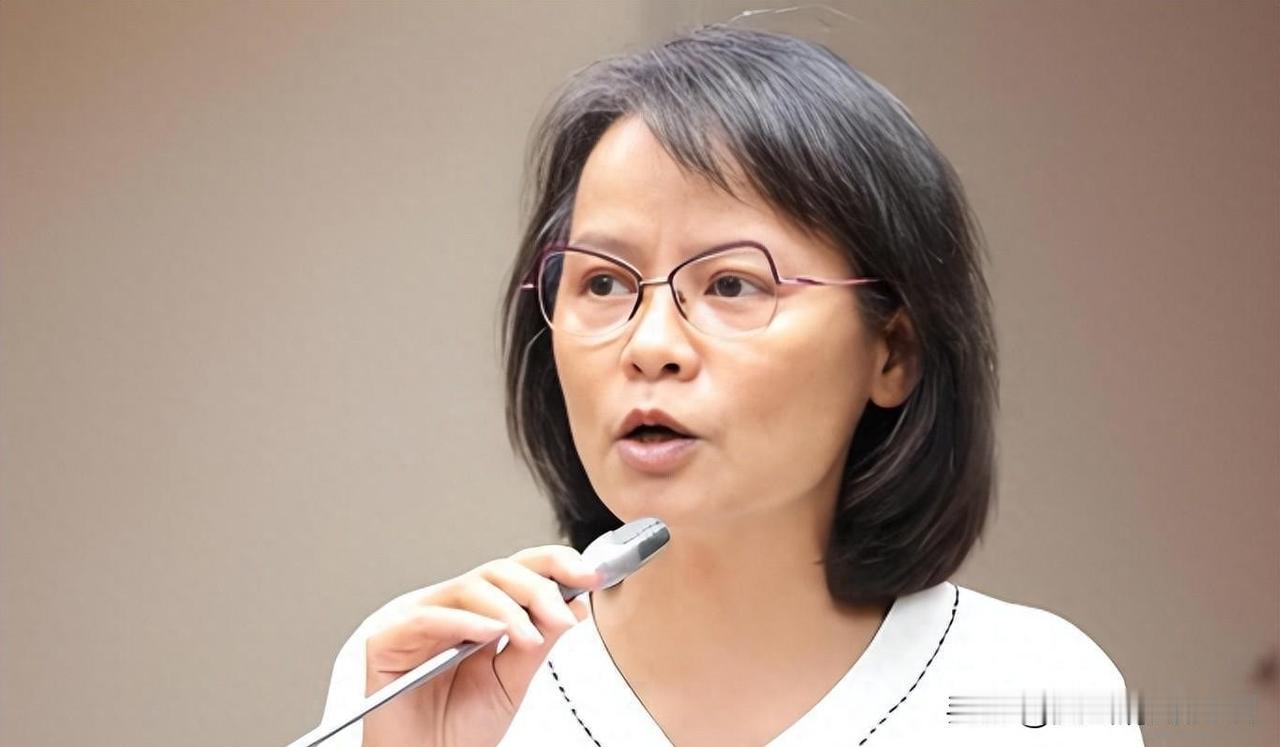 台湾语文老师区桂芝强调“台湾人就是中国人”被台湾媒体记者张某骂，“记者张某”是指