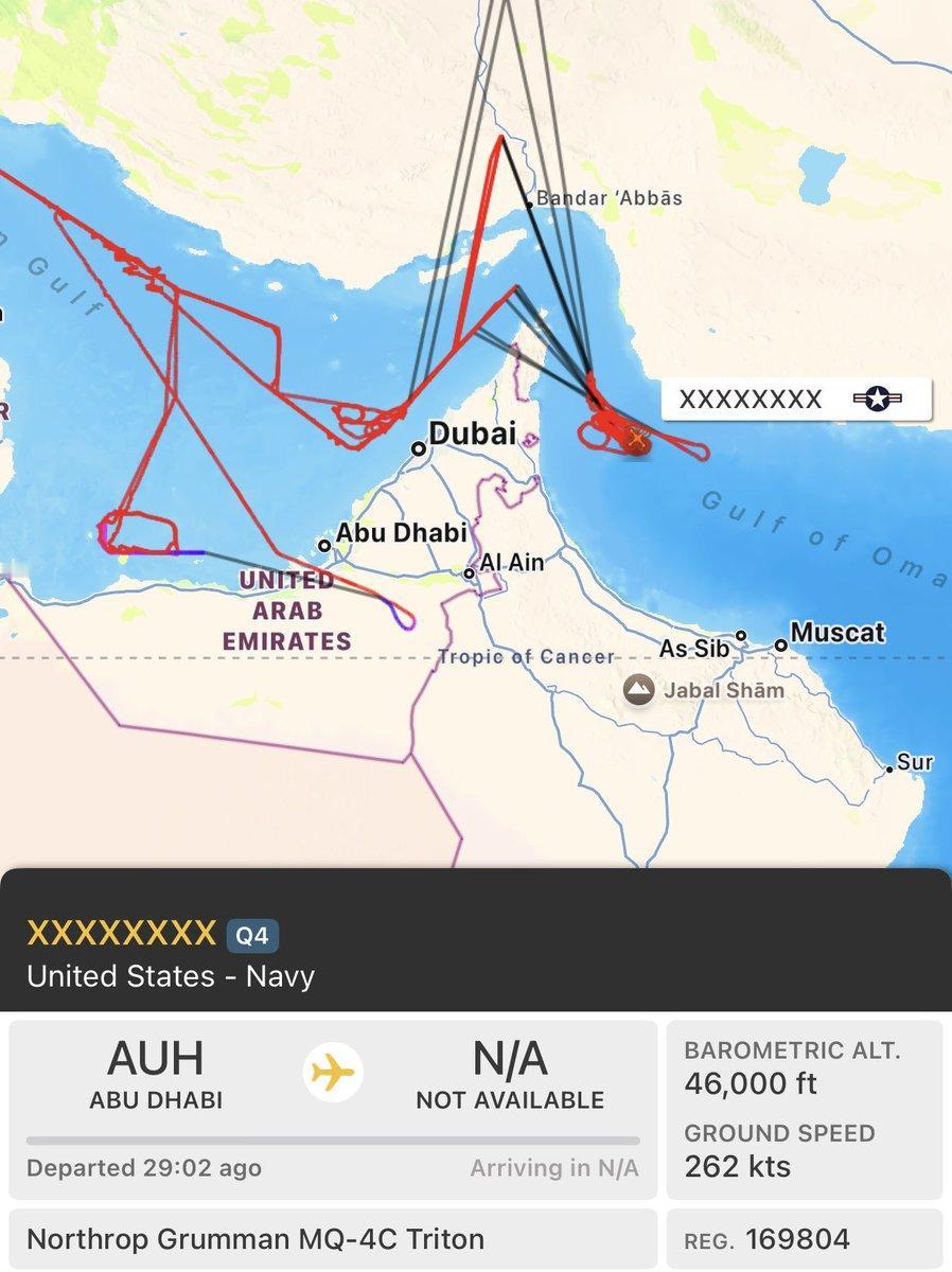 一架美国海军MQ-4C“海神”（Triton） surveillance dro