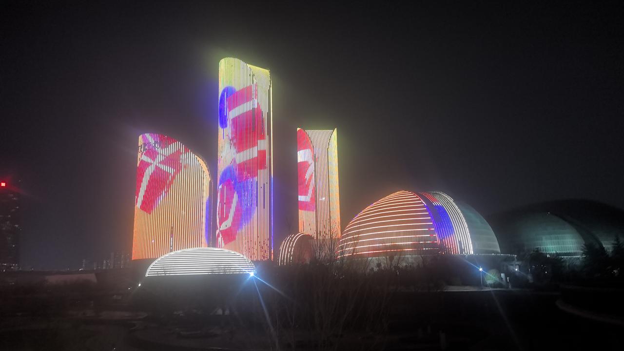 山东省会大剧院
京剧齐白石