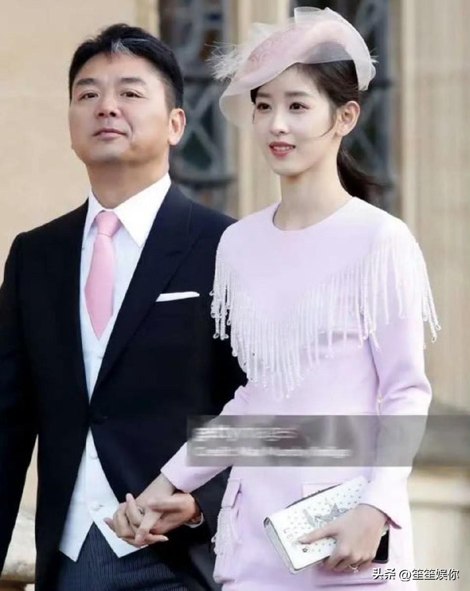 最适合章泽天的招数应该上一下再见爱人这个节目，走大女主路线从离婚开始。既然有了名