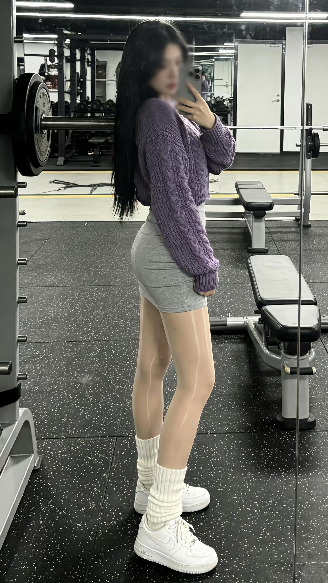 可我还是比不过她。穿搭