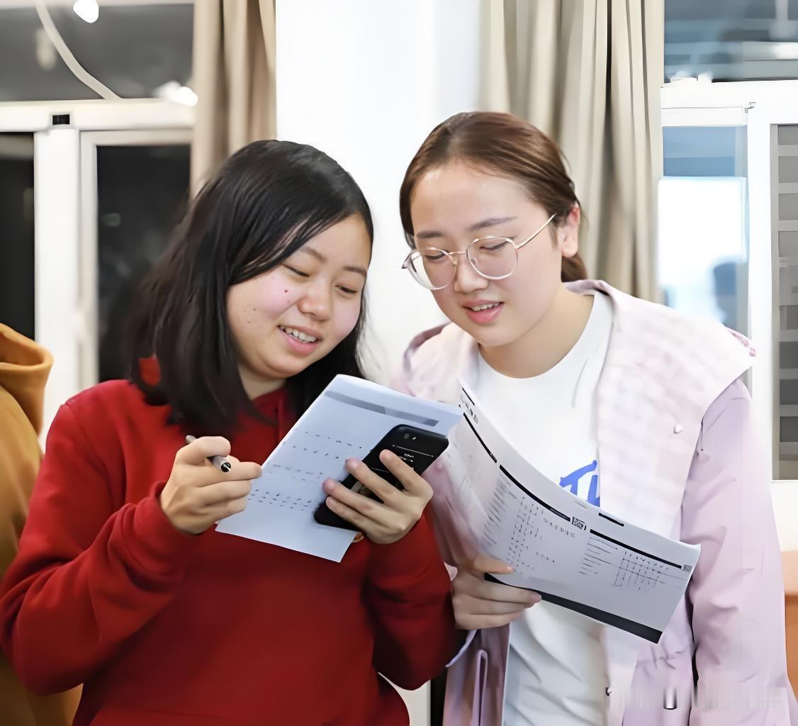 辽宁人不是学不会粤语，而是没有学粤语的基础和动力。

辽宁人普通话说的很好的，虽