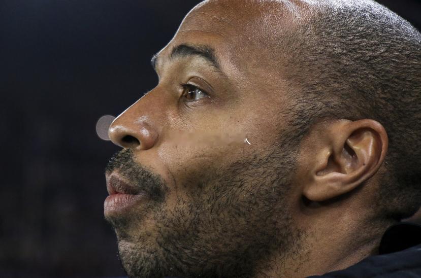 在接受采访时，阿森纳传奇射手亨利谈到了老东家的情况，他表示，相信球队本赛季可以夺