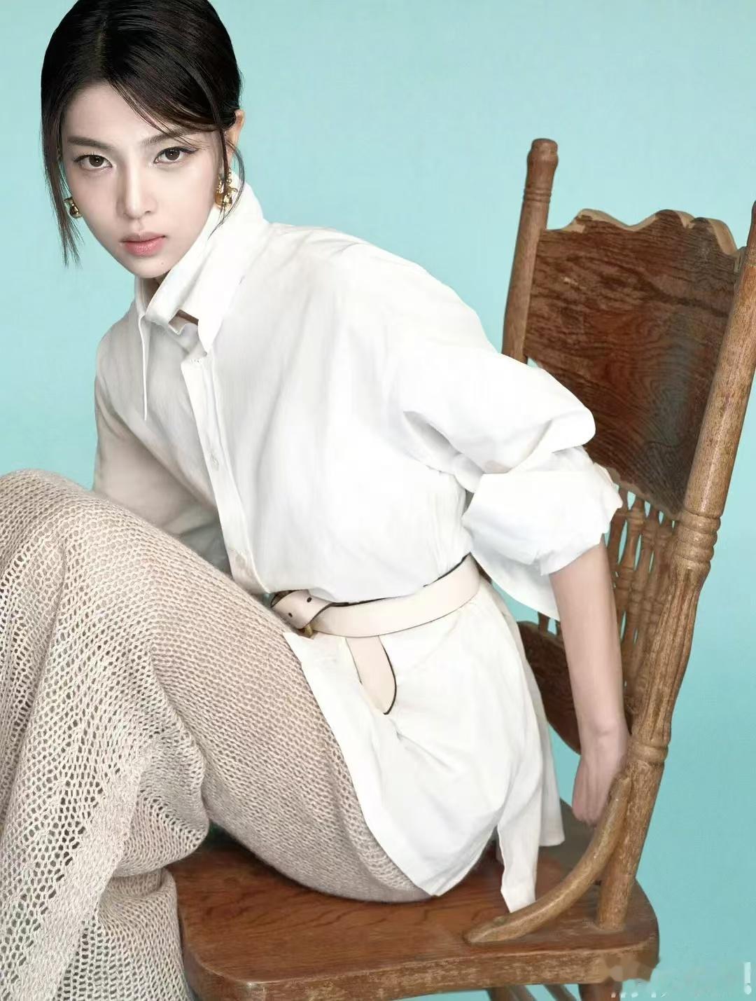 本次杂志的配饰➕衣服guccl，fred斐登，ISSEY MIYAKE 2026