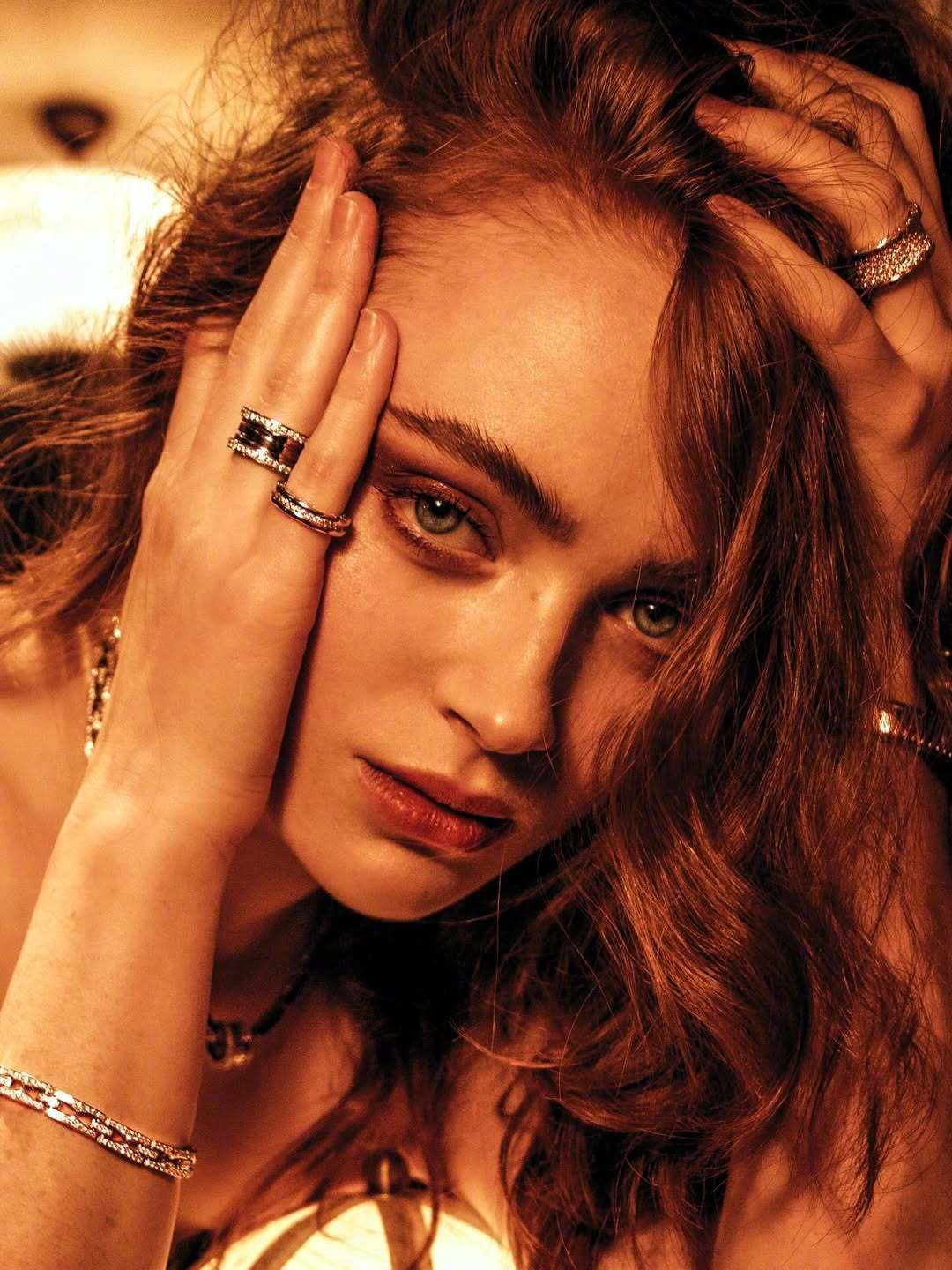 萨迪·辛克，品牌写真组图释出怪奇物语5 第2部分 圣诞节网飞上线~ 