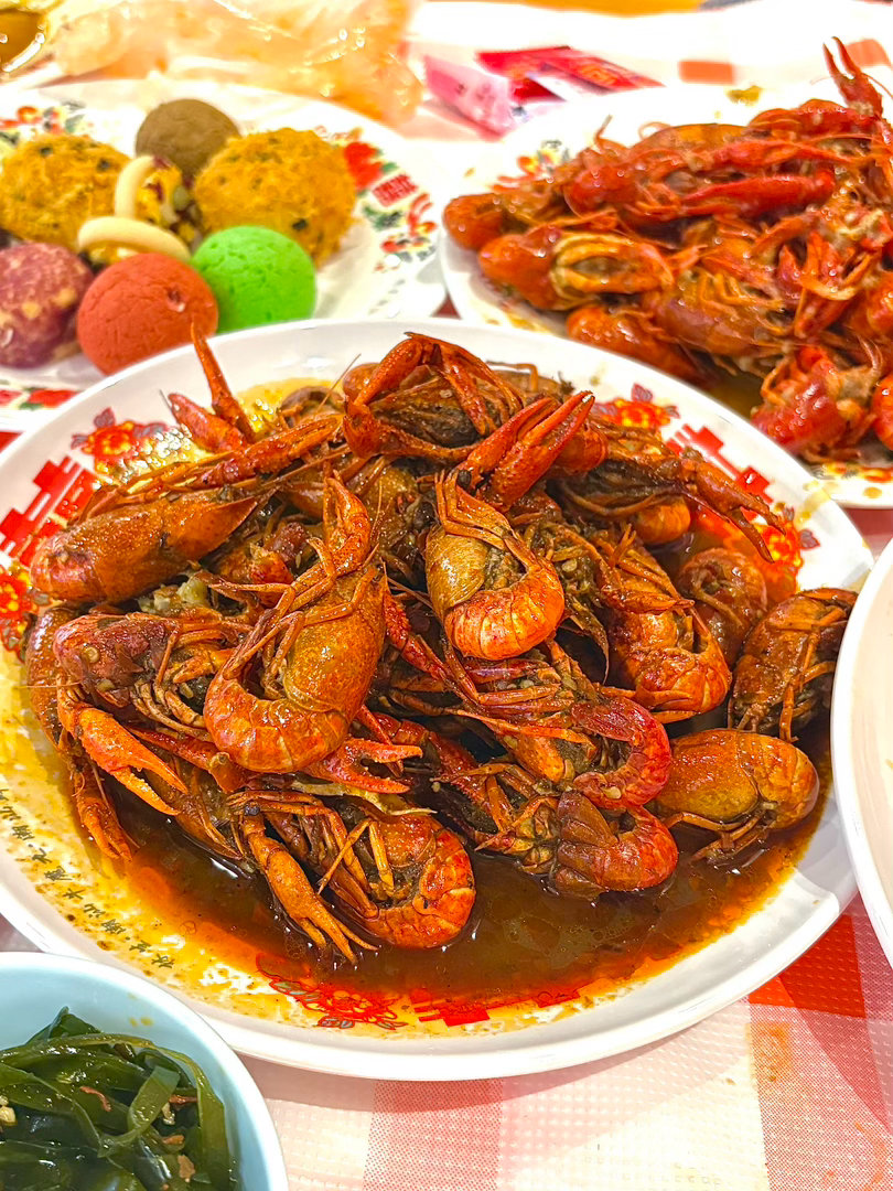 纯情龙虾🦞火辣辣 