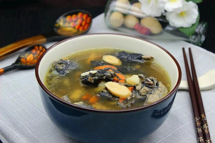 冬季一补就上火怎么办 健闻登顶计划   这个问题吃什么 冬季进补要根据体质温补，