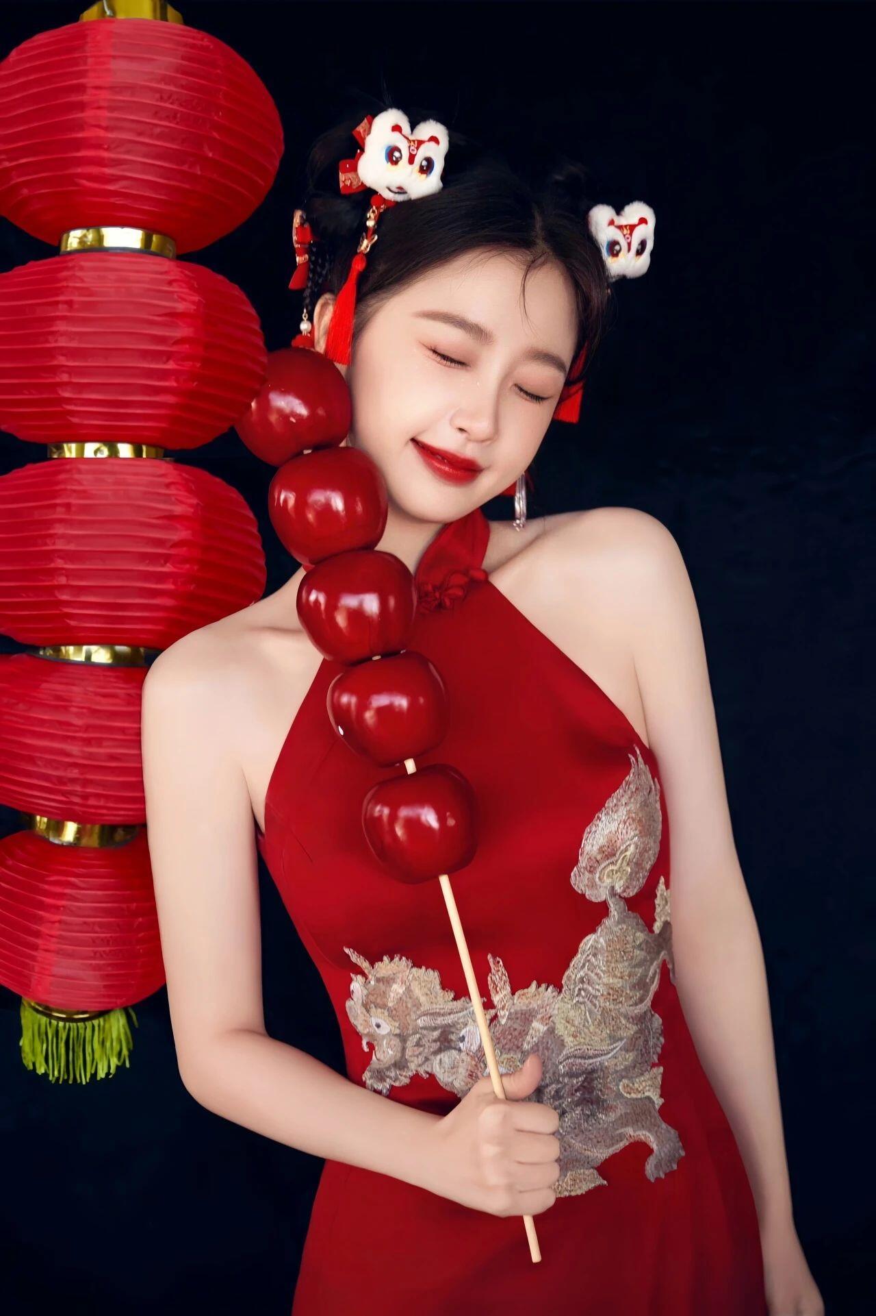 ChinaDaily发了虞书欣拜年视频 小福欣来着[阴险][來]超话一路爆爆爆，