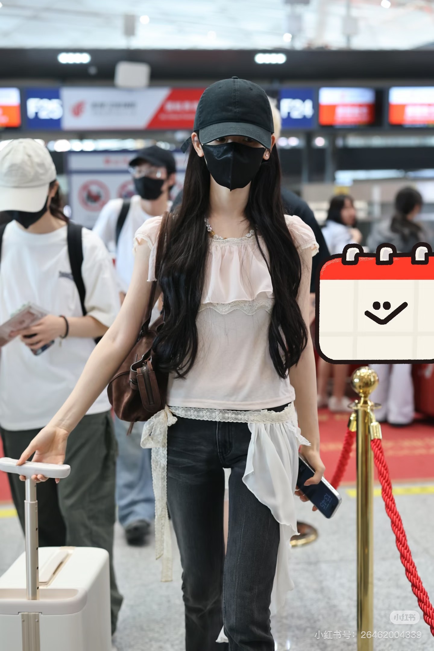 杨超越杨超越捧花告别7月我女就这么薄薄一片🥺🥺